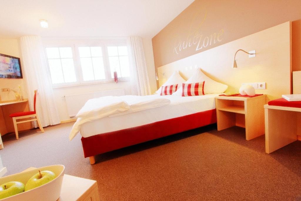 Klozbuecher - Das Landhotel Ellwangen Bagian luar foto